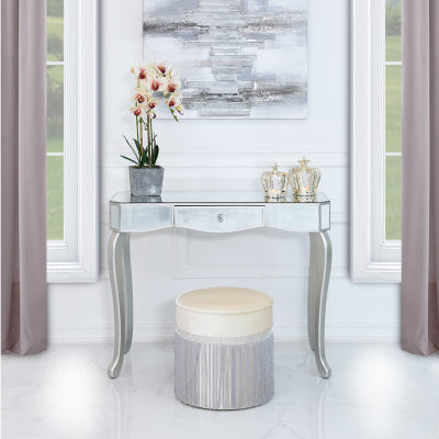 Gold & Silver Crown Display